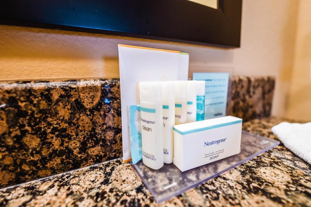 Hampton Inn & Suites Pine Bluff - thumb 1