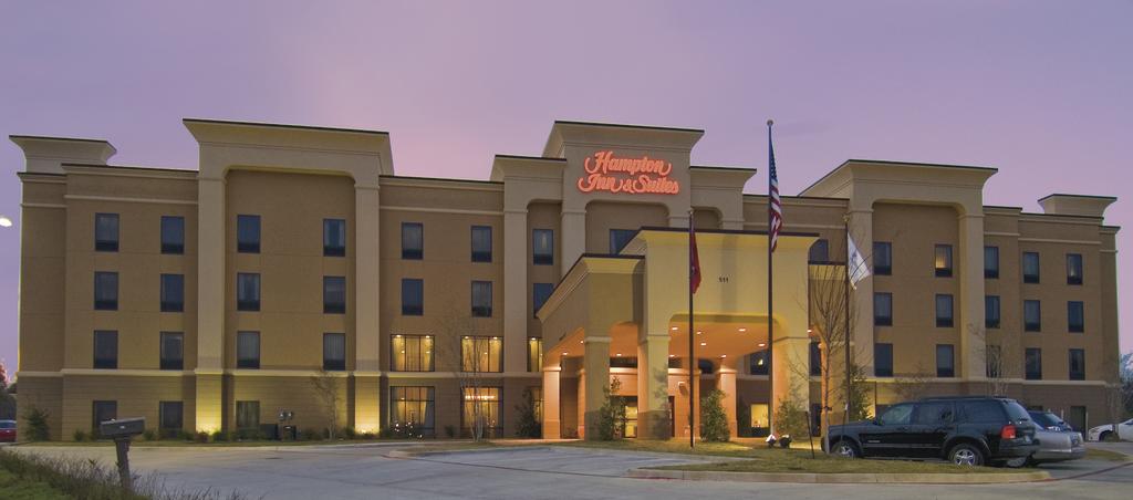 Hampton Inn & Suites Pine Bluff - thumb 0