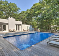 Hamptons Home with Heated Pool - Walk to Beach - Accommodation Los Angeles