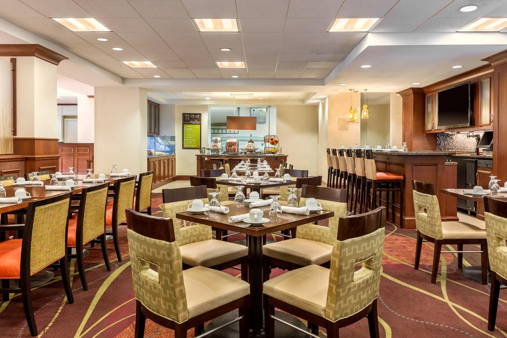 Hilton Garden Inn Arlington/Courthouse Plaza - thumb 1