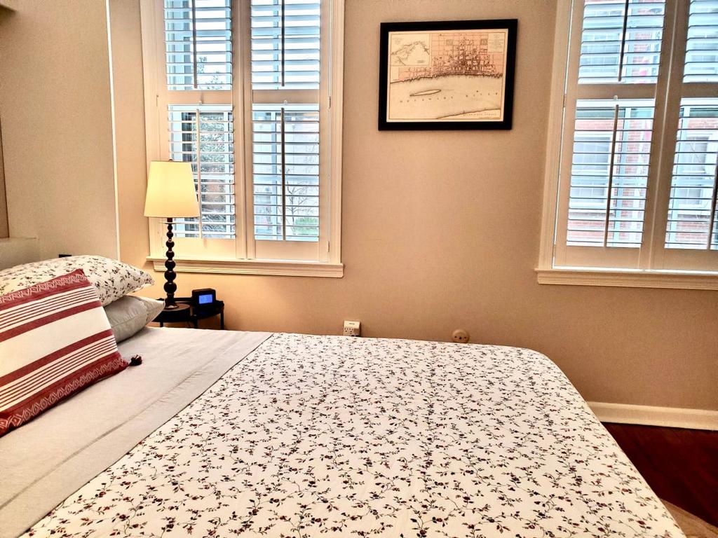 Historic 4 Brm Old City House, FREE PARKING - thumb 3