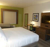 Holiday Inn Express  Suites Brentwood - Accommodation Los Angeles