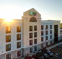 Holiday Inn Express and Suites Batavia - Accommodation Los Angeles