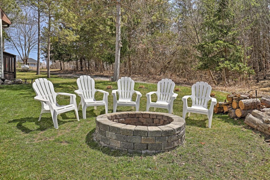 Home Near Owasco Lake With Grill, Fire Pit And 3 Kayaks! - thumb 2