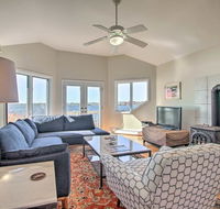 Home on Greenhill Pond with Panoramic Views and 3 Decks - Accommodation Los Angeles