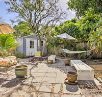 Home with Volleyball Court - Near Lake Worth Beach - Accommodation Los Angeles