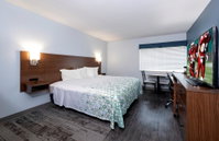 HomeTowne Studios Wilmington - New Castle Accommodation Los Angeles