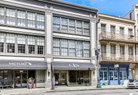 Hosteeva Huge 4-bedroom 2-living room Condo in the Heart of New Orleans Accommodation Los Angeles