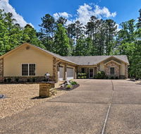 Hot Springs Home with Pool Table, Grill and Fire Pit! - Accommodation Los Angeles