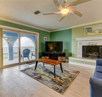 Island Retreat Upper B, Ocean Front, 2 Bedrooms, Sleeps 6 - Accommodation Los Angeles