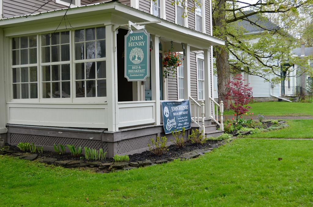 John Henry Bed & Breakfast - thumb 2