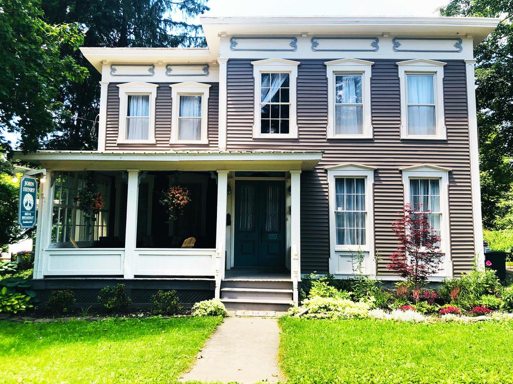 John Henry Bed & Breakfast - thumb 3