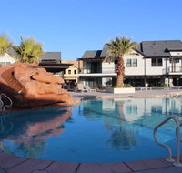 Kantada in the Sun - Poolside Retreat - Accommodation Los Angeles