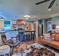 Kerrville Cottage w/ Rustic Charm  Backyard - Accommodation Los Angeles