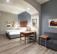 La Quinta by Wyndham Cleveland TX - Accommodation Los Angeles