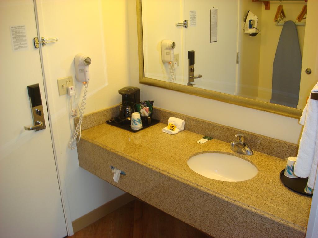 La Quinta By Wyndham Tampa Brandon West - thumb 1
