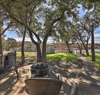 Lake Granbury Getaway Less Than 2 Mi to Historic Dwtn - Accommodation Los Angeles