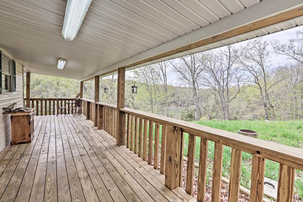 Lakefront Home In Nancy With Dock, Near Somerset - thumb 2