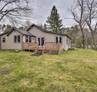 Lakefront Home with Seasonal Dock - 2 mi to Skiing! - Accommodation Los Angeles