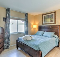 Lakefront Tempe House with Sun Deck, Hot Tub and Boats! - Accommodation Los Angeles