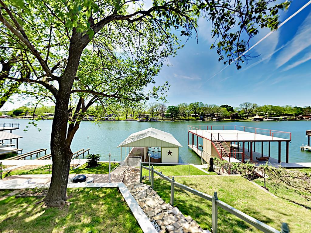 Lbj Lake House Home - thumb 0