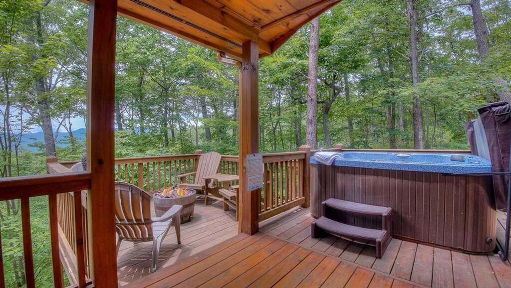 Lil' Slice Of Heaven By Escape To Blue Ridge - thumb 0