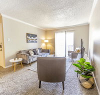 Lovely Midland Getaway with Pool and Fitness Center - Accommodation Los Angeles