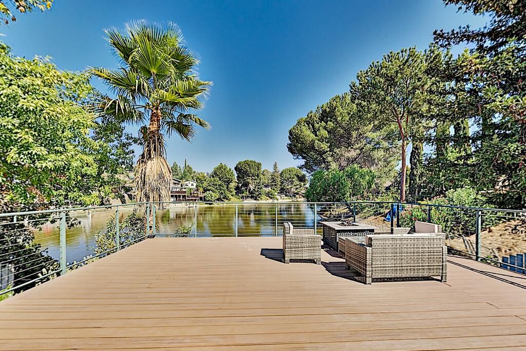 Luxe Home On Lake Lindero, Near Country Club Golf Home - thumb 2