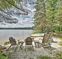 Luxe Poconos Pines Home with Beach & Amenities! - Accommodation Los Angeles