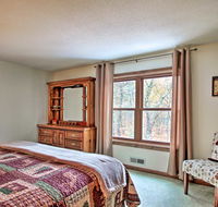 Madison Home with Porch - Walk to Boulder Beach - Accommodation Los Angeles