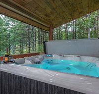 Magical Riverwalk cabin! Hot tub, Fire-pit, River! - Accommodation Los Angeles