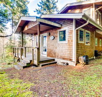 Magical Wooded Retreat in Cove Beach - Accommodation Los Angeles