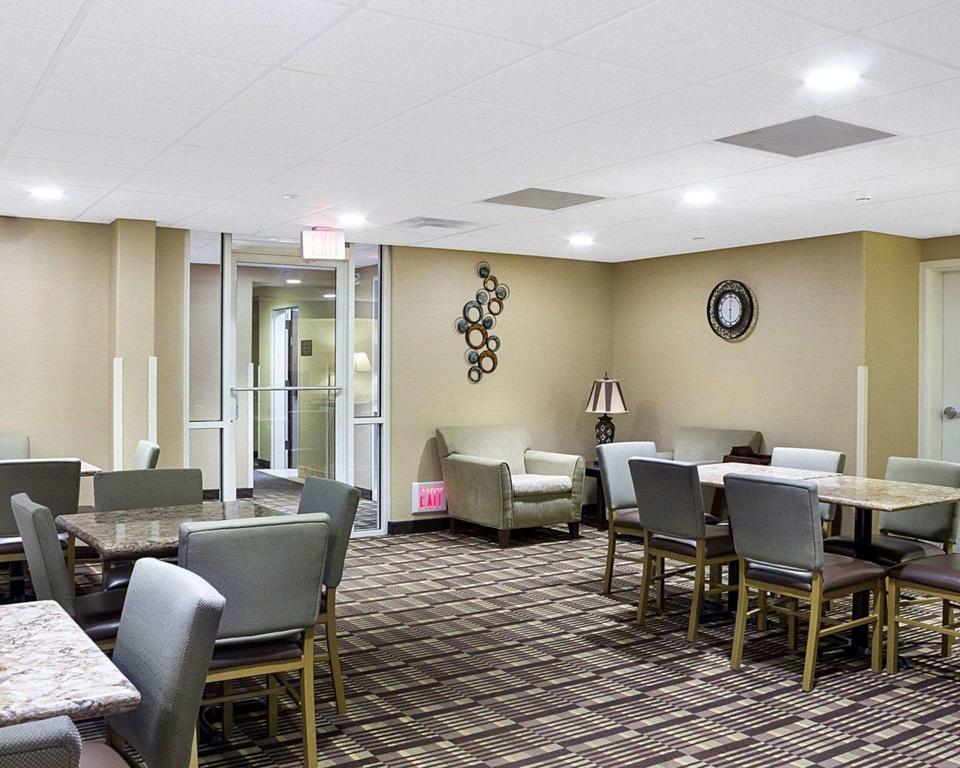 MainStay Suites Bismarck - thumb 3