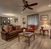 Marietta Square Entire House Cute,Clean, Close ml - Accommodation Los Angeles