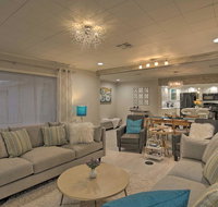 Mid-Century Modern Oasis with Spacious Patio! - Accommodation Los Angeles