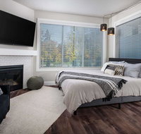 Milwaukie Heights North Studio - Accommodation Los Angeles