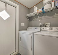 Modern Homosassa Home with Yard Deck and Fire Pit - Accommodation Los Angeles