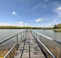 Modern Lakefront Getaway with Deck & Dock, In Cove! - Accommodation Los Angeles