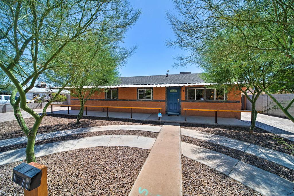 Modern Southwestern Abode - Explore DT Tempe! - thumb 1