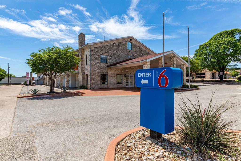 Motel 6-Georgetown, TX - thumb 0