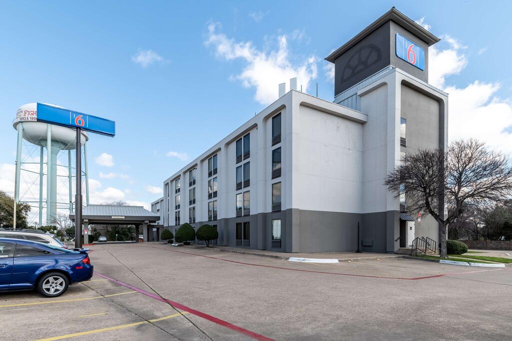 Motel 6-Lewisville, TX - Medical City - thumb 0