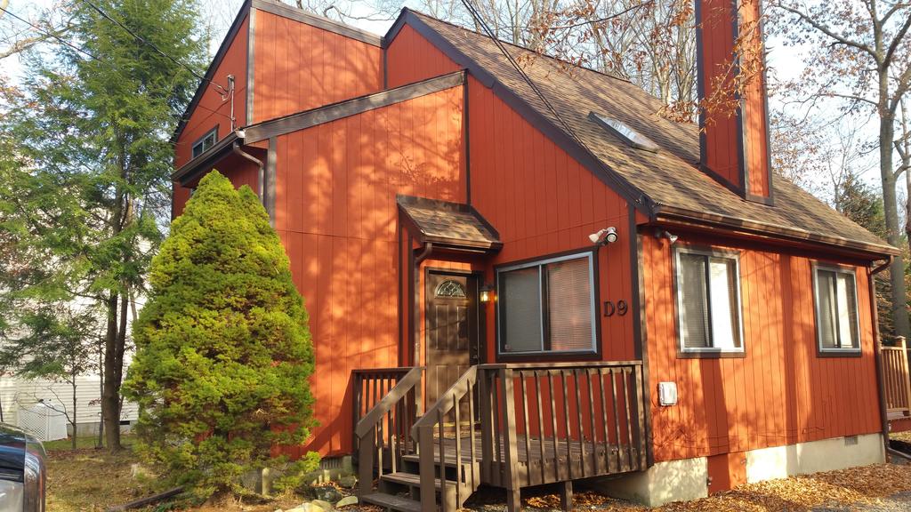Mountain Home Near Camelback Skiing, Tubing Kalahari Waterpark, Casino Centrally Located In Pocono Mt - thumb 0