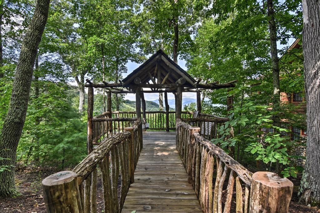 Mountaintop Home With Views, 36 Miles To Asheville! - thumb 2