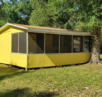 Nana's Place of Homosassa Yellow Cottage - Accommodation Los Angeles