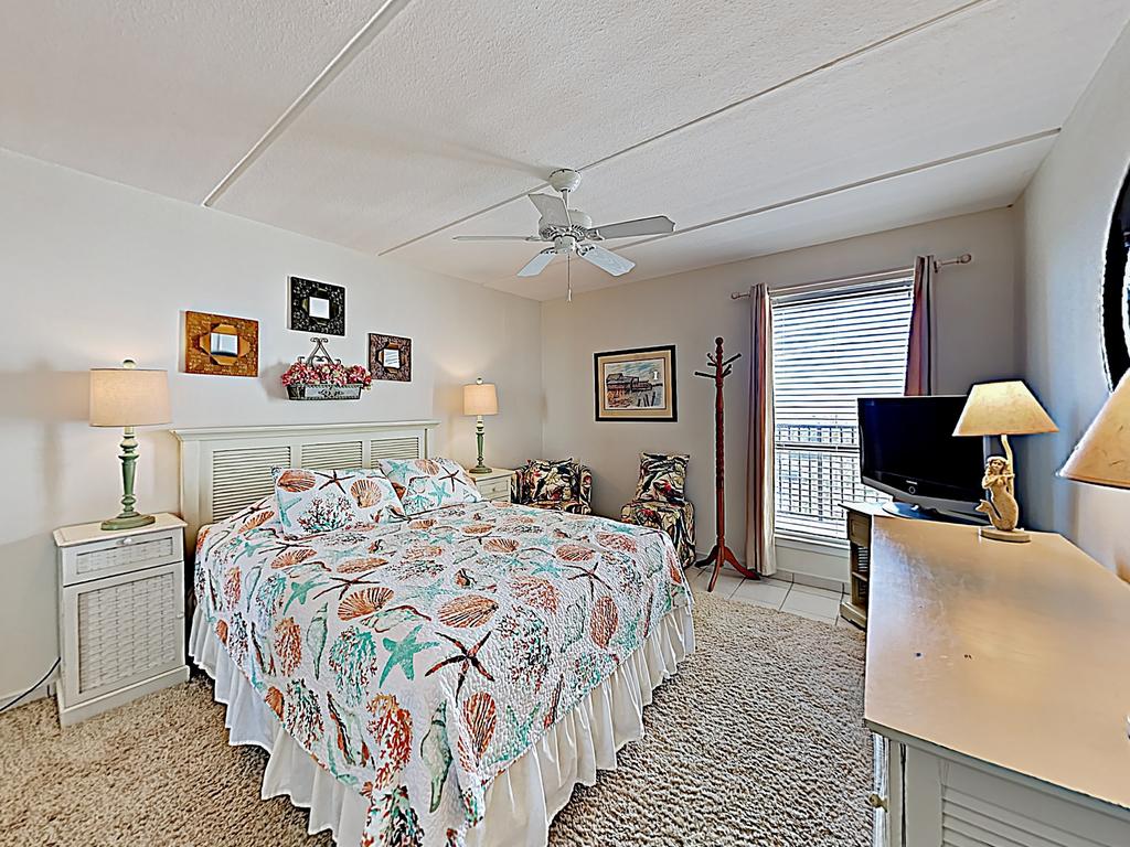 New Listing! All-Suite Gulf-Front Getaway W/ Pools Condo - thumb 3