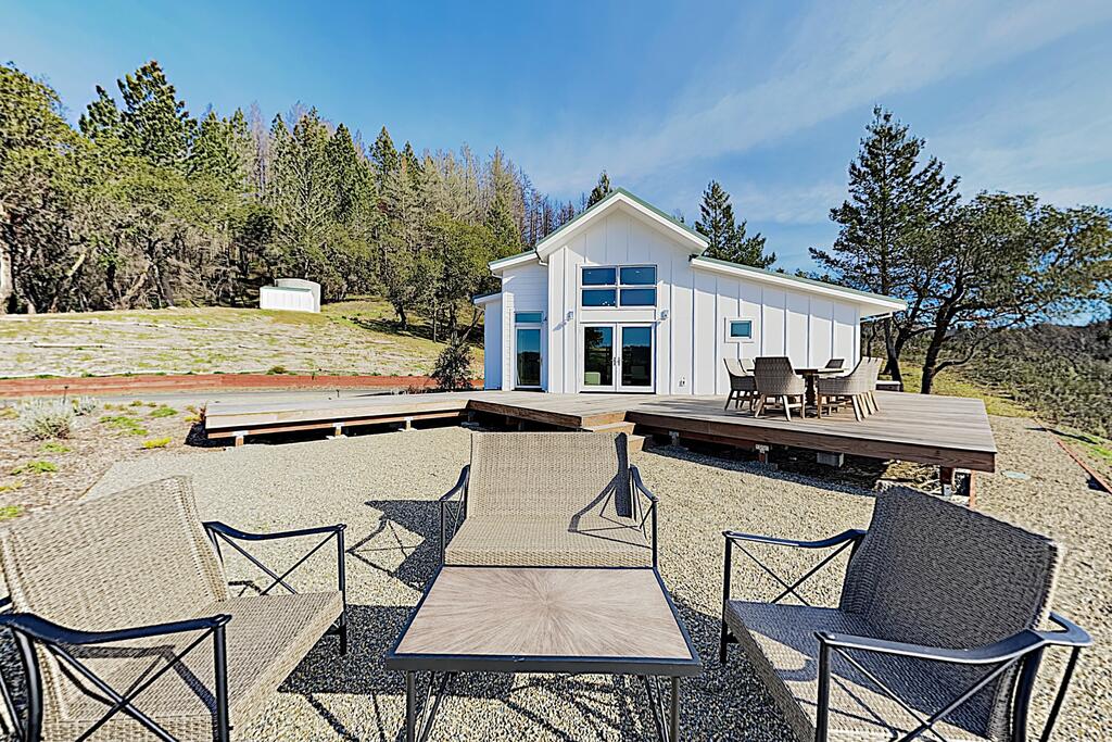New Listing! Calistoga New-Build W/ Hot Tub Home - thumb 1