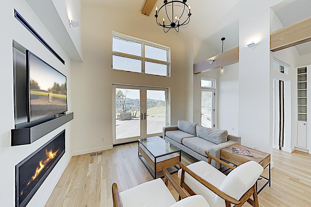 New Listing! Calistoga New-Build W/ Hot Tub Home - thumb 0