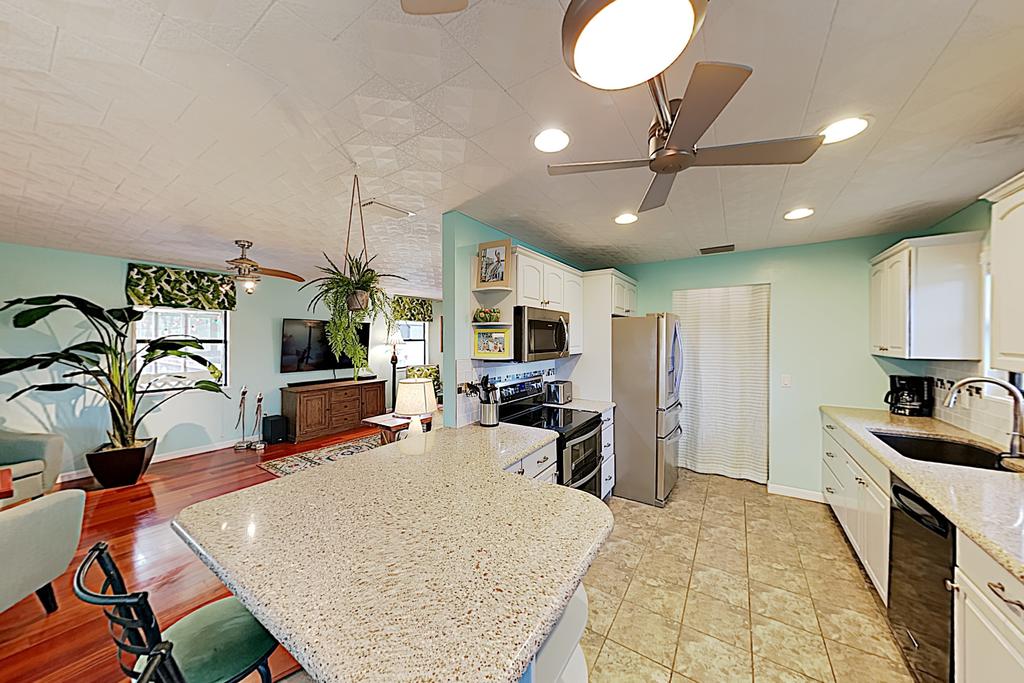 New Listing! Canal-Side Gem W/ Huge Yard & Hot Tub Home - thumb 2