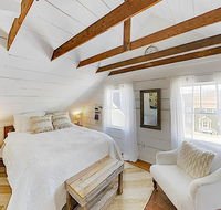 New Listing! Charming  Bayside Barn w/ Fire Pit home - Accommodation Los Angeles