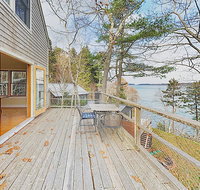 New Listing! Waterfront Hideaway w/ Modern Updates cottage - Accommodation Los Angeles